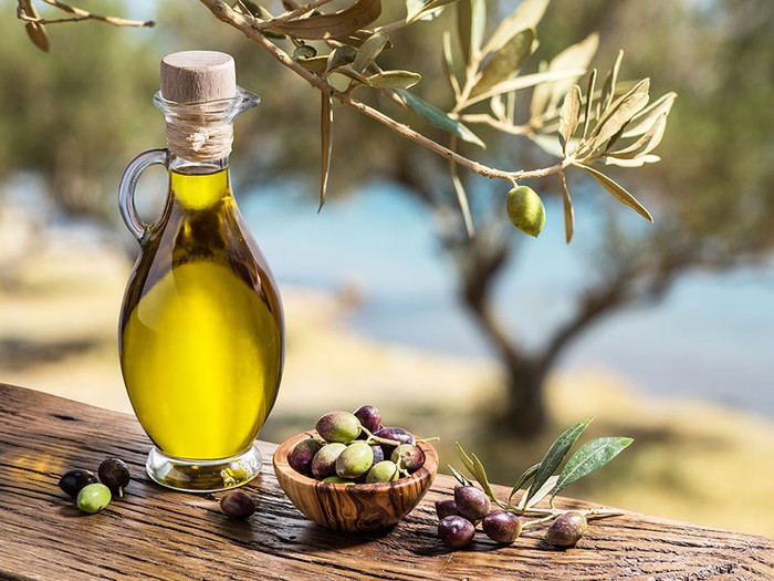 Olio: Agrinsieme, non cambiano norme Ue per vendita prodotto sfuso